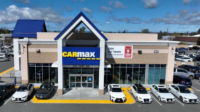 CarMax's Bold Strategy: Lower Profits for Greater Market Reach